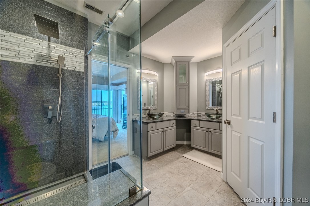 E207 Harbour Towne Drive E 207