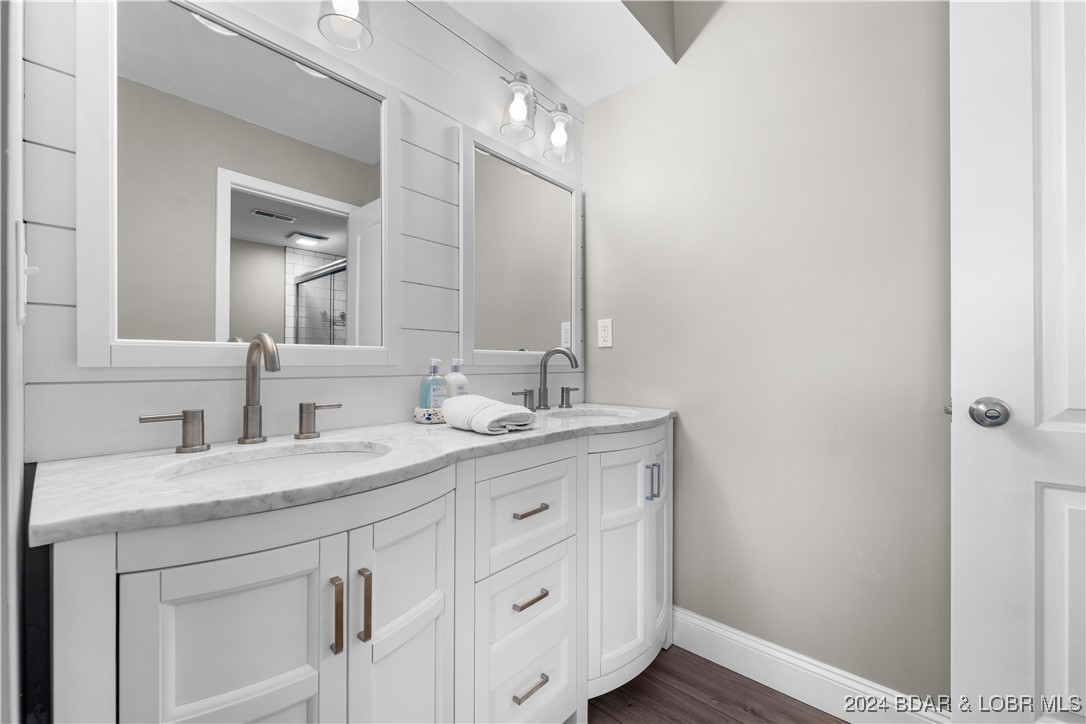 6005 Baydy Peak Road 1004