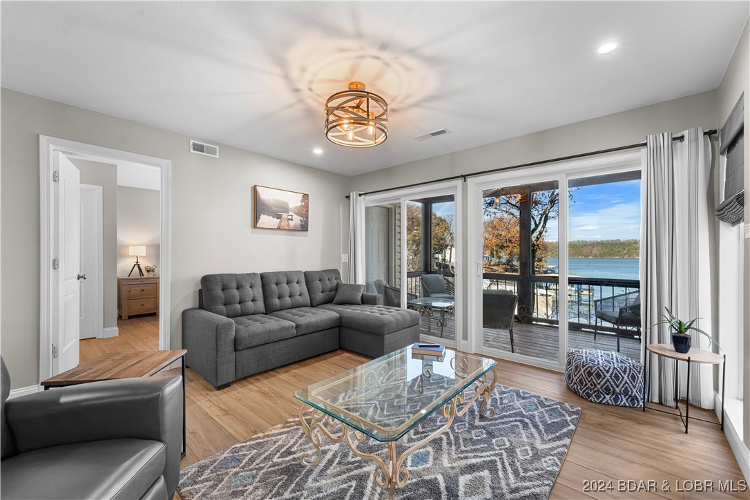 6005 Baydy Peak Road 1004
