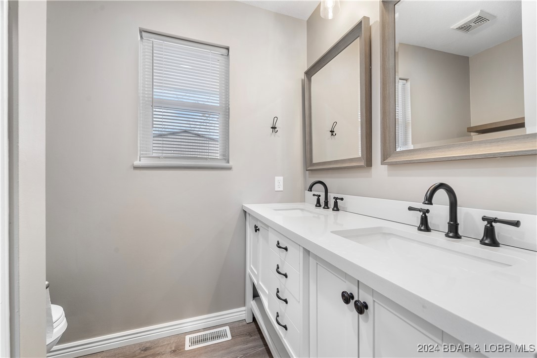 32 Lurhaven Circle