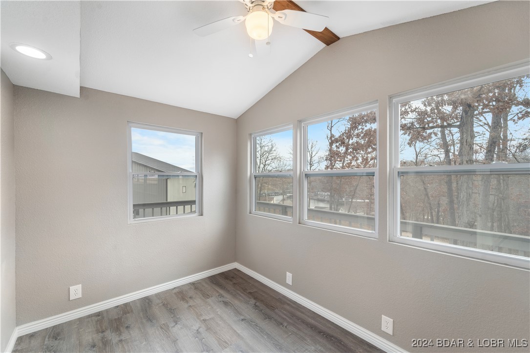 32 Lurhaven Circle