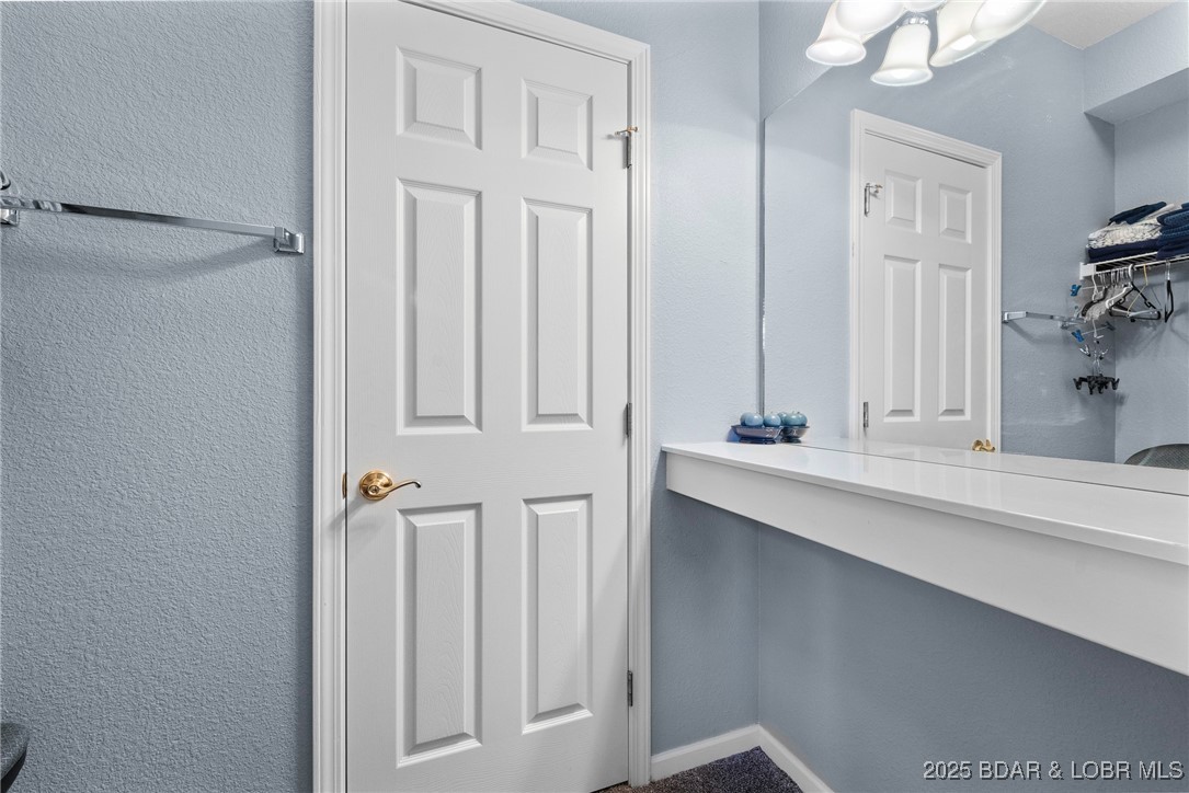 372 W. Palisades Condo Drive 4B