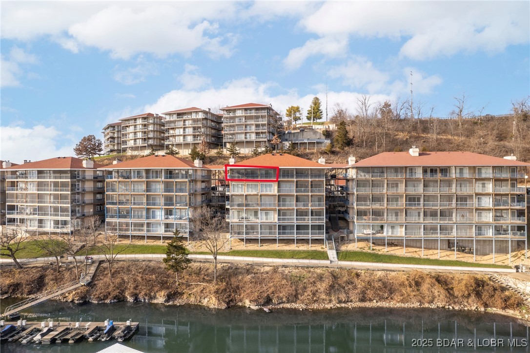 372 W. Palisades Condo Drive 4B