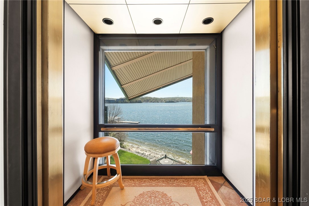 1145 Beacon Pointe Circle