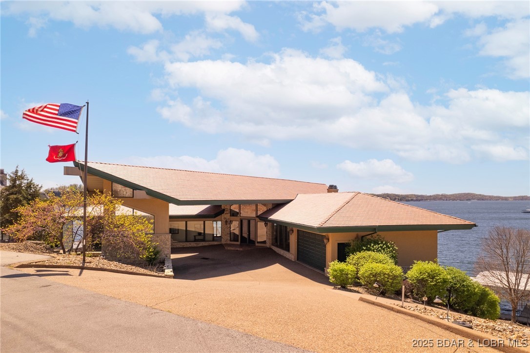 1145 Beacon Pointe Circle