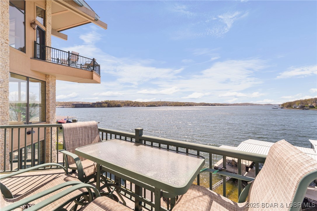 1145 Beacon Pointe Circle