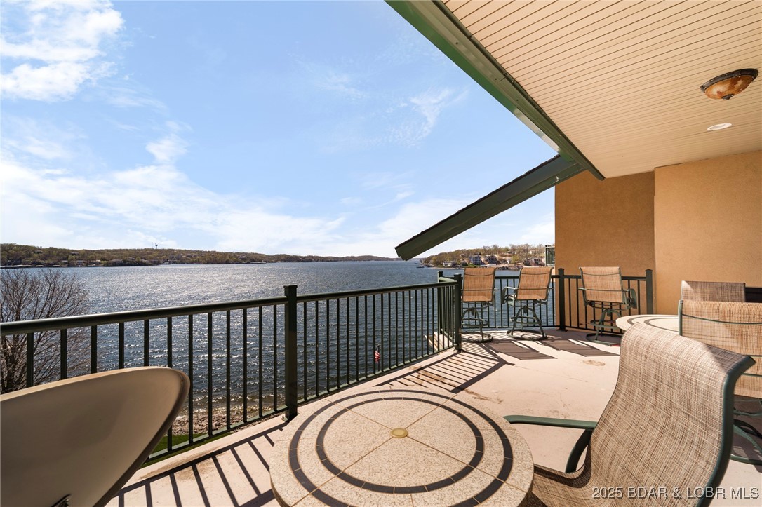 1145 Beacon Pointe Circle