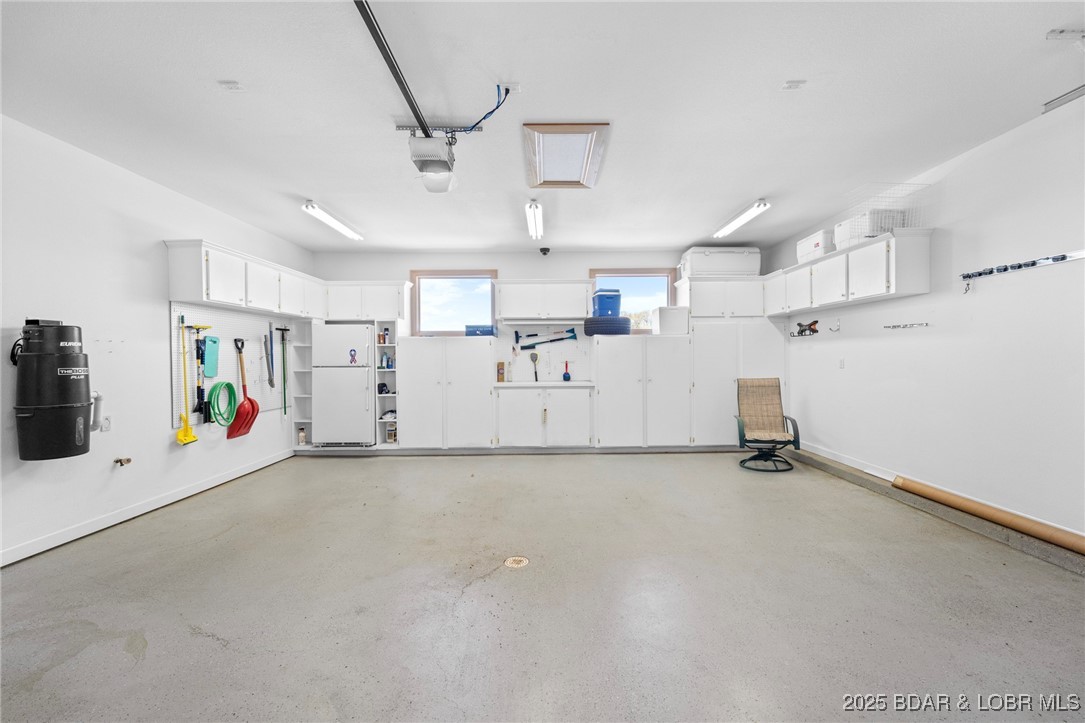 1145 Beacon Pointe Circle