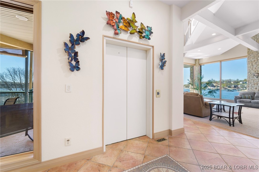 1145 Beacon Pointe Circle