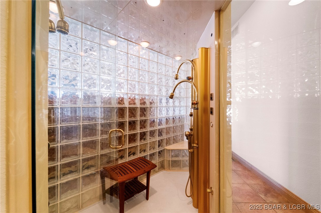 1145 Beacon Pointe Circle