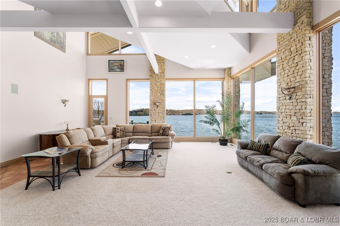 1145 Beacon Pointe Circle