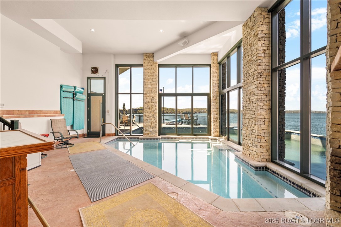 1145 Beacon Pointe Circle