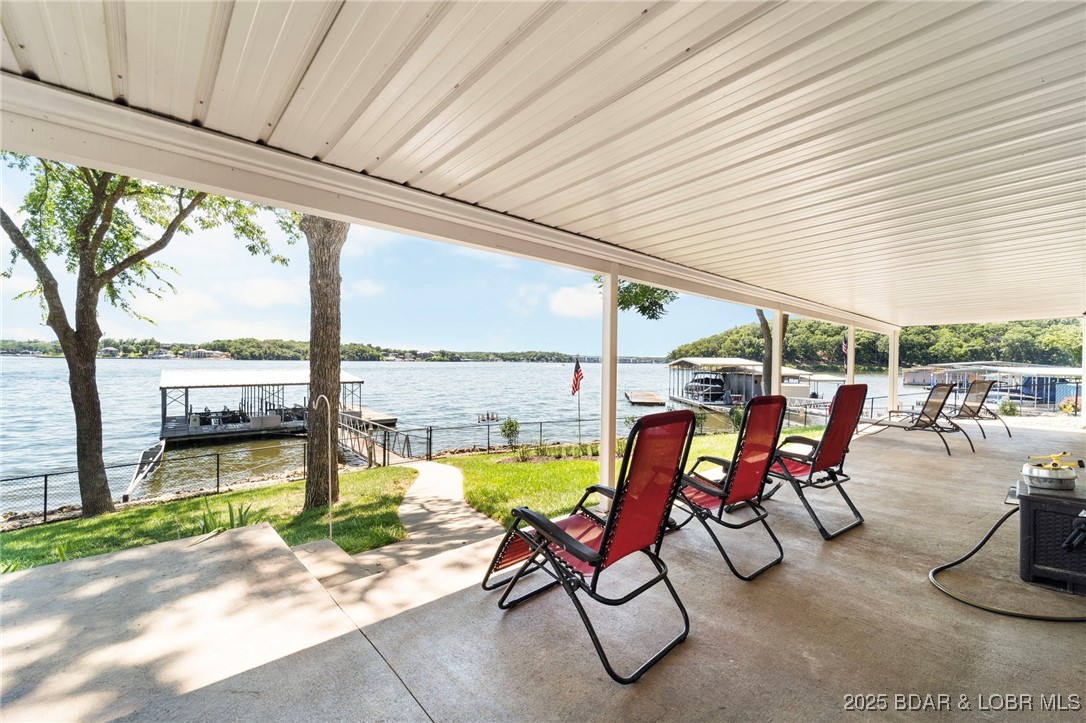 140 Old English Point