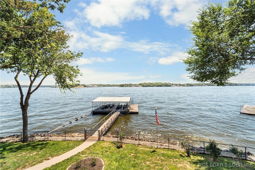 140 Old English Point