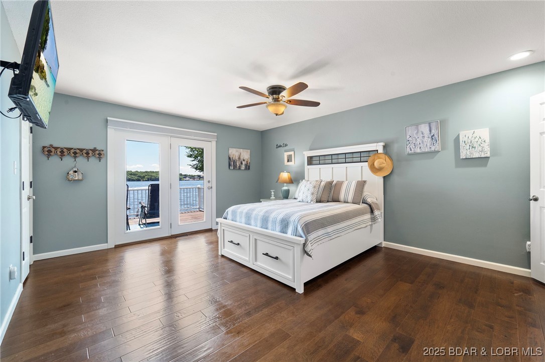 140 Old English Point