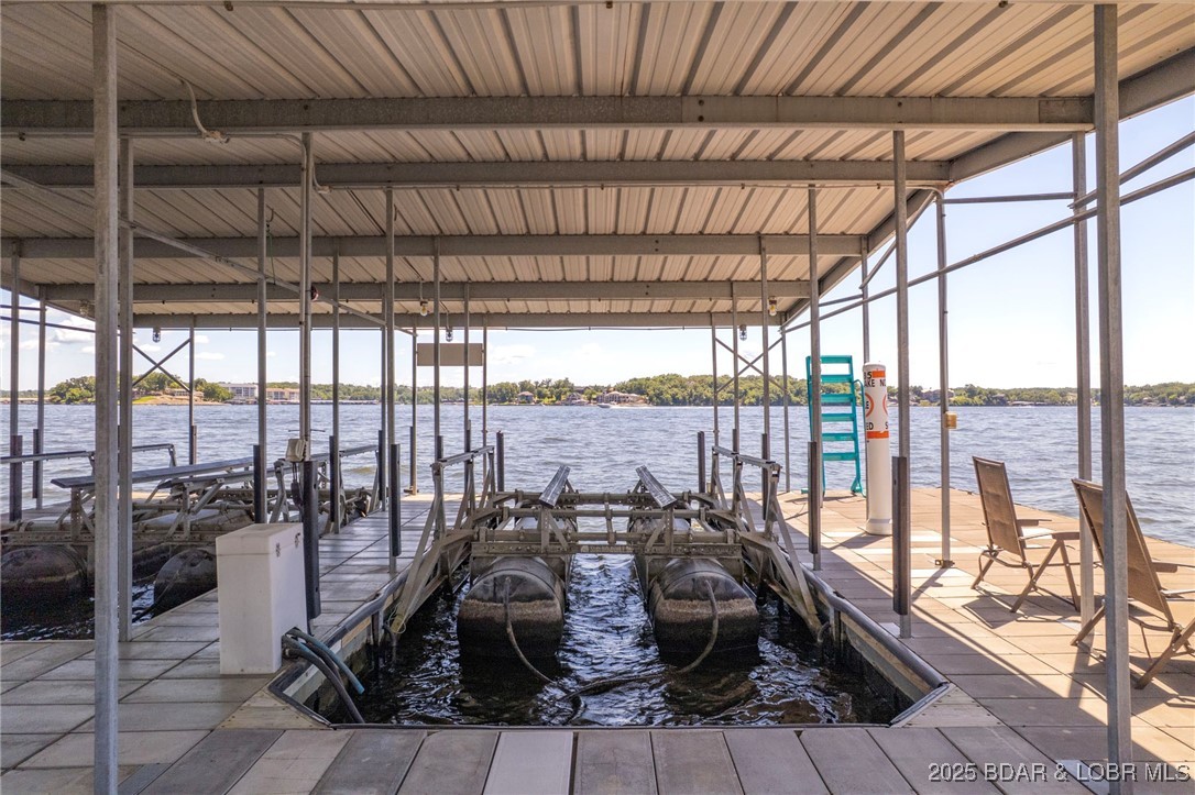 140 Old English Point