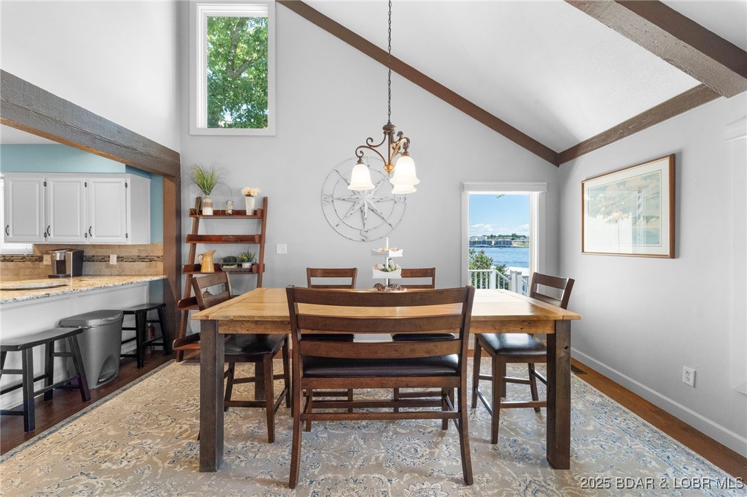 140 Old English Point