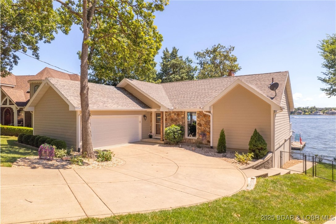 140 Old English Point