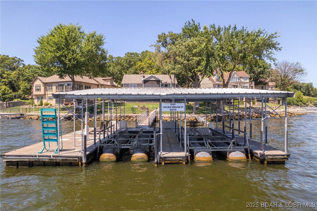 140 Old English Point