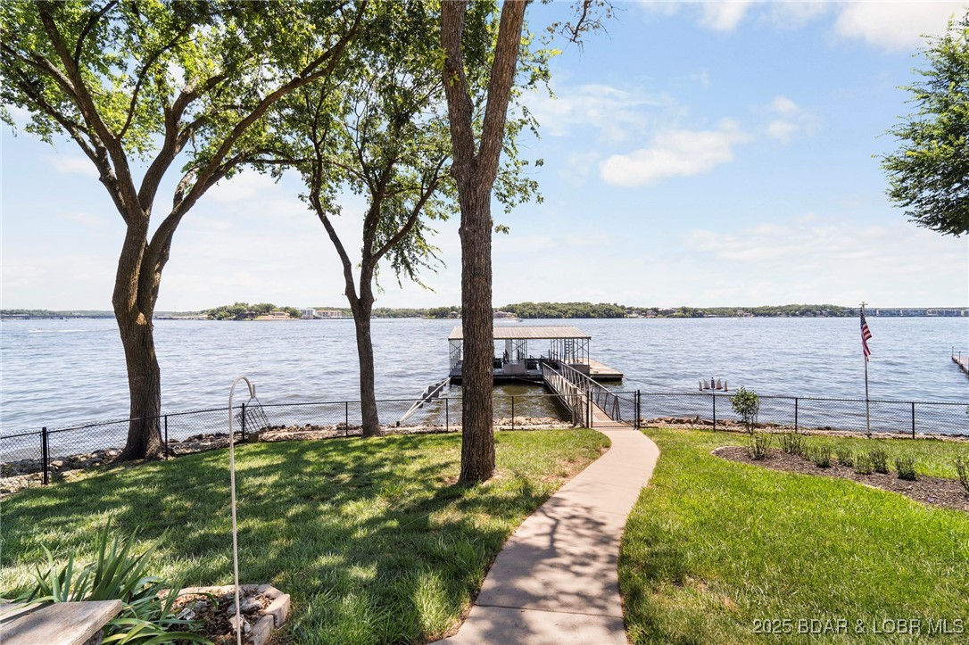 140 Old English Point