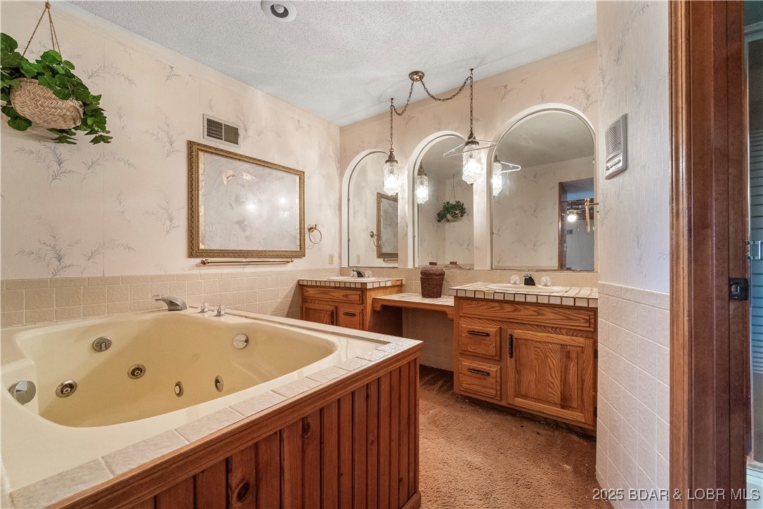 32995 Green Hills Road