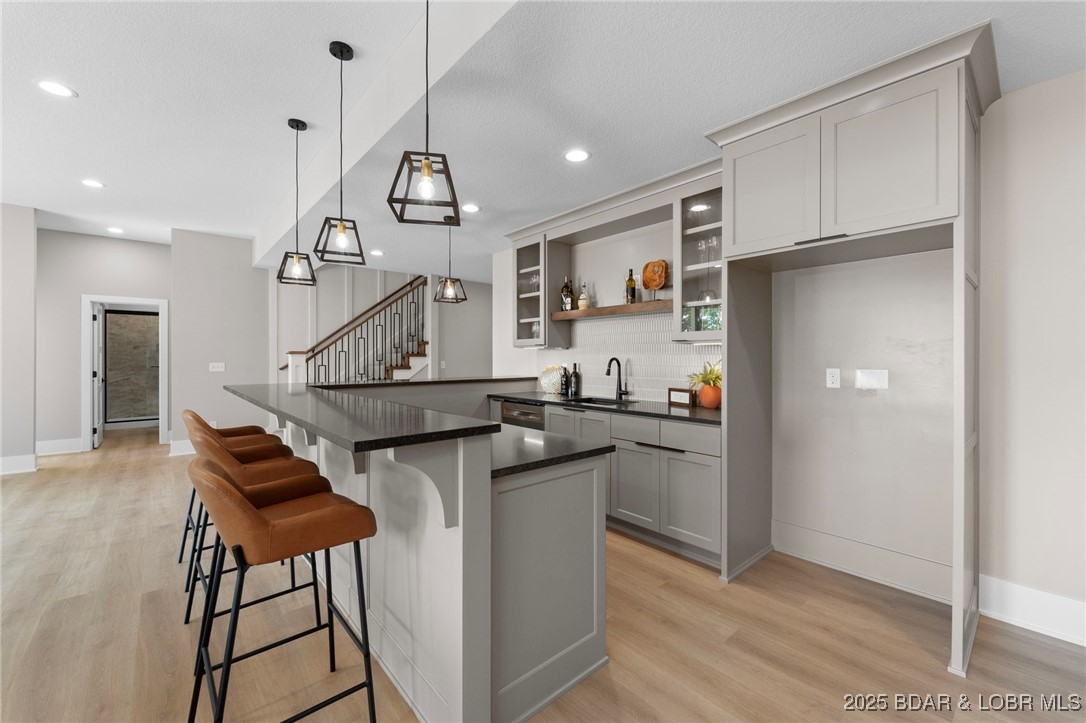 578 Via Del Lago Drive