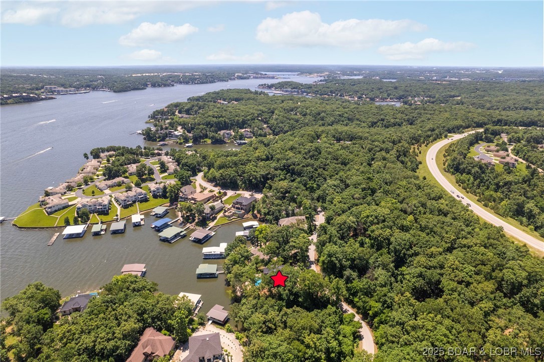 578 Via Del Lago Drive