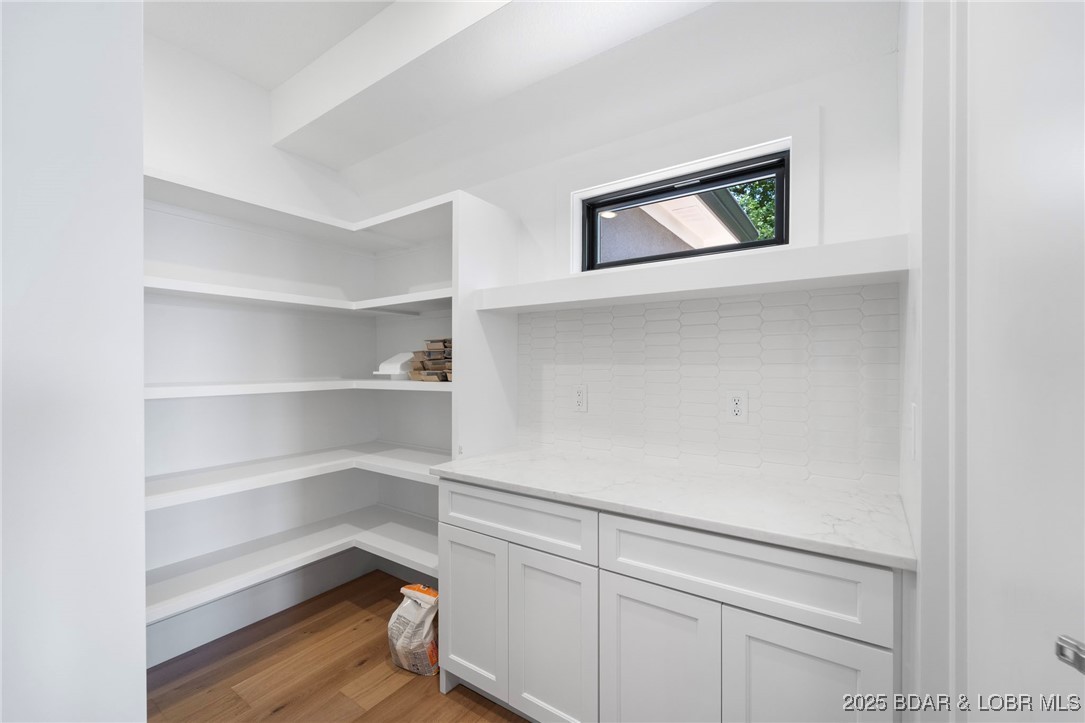 578 Via Del Lago Drive