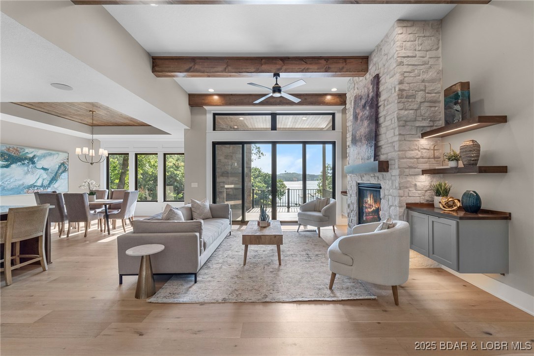 578 Via Del Lago Drive