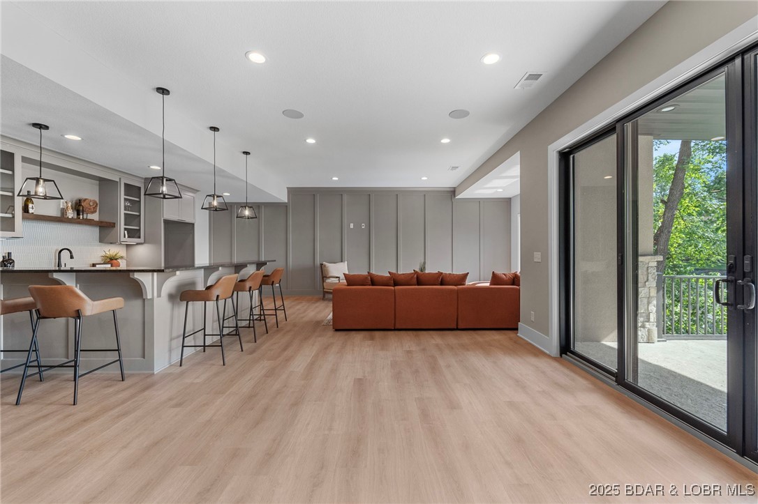 578 Via Del Lago Drive