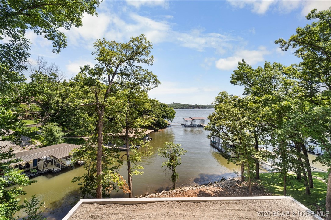 578 Via Del Lago Drive