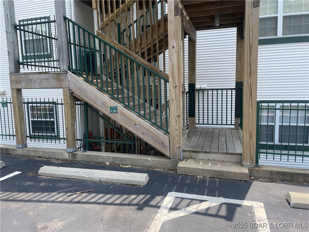 906 E. Harbour Towne Drive 906 E
