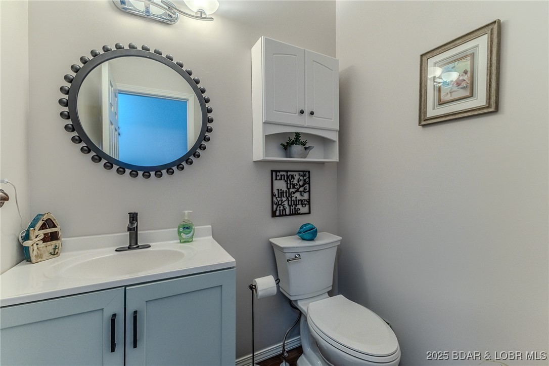 906 E. Harbour Towne Drive 906 E