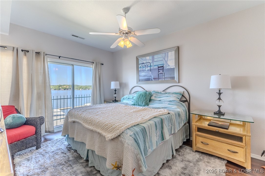 906 E. Harbour Towne Drive 906 E