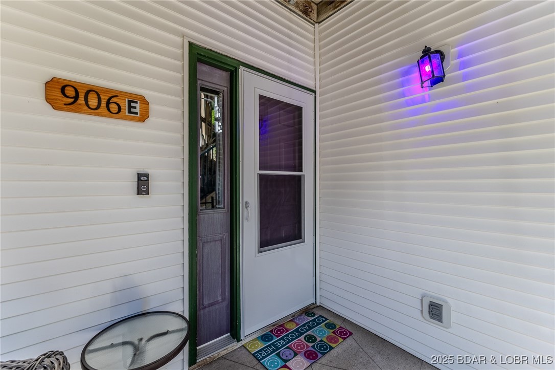 906 E. Harbour Towne Drive 906 E