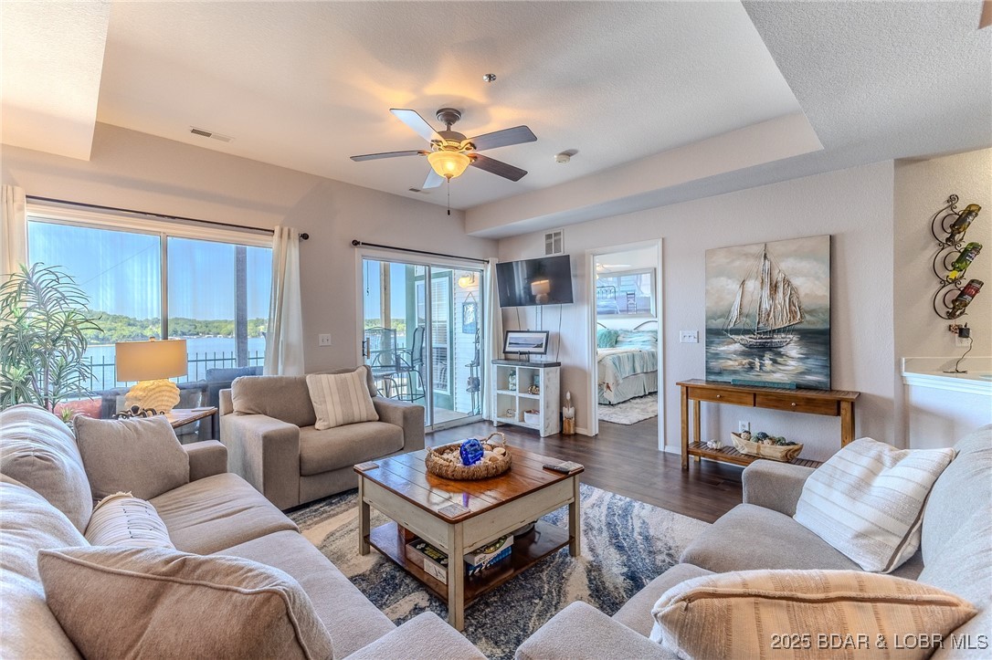 906 E. Harbour Towne Drive 906 E