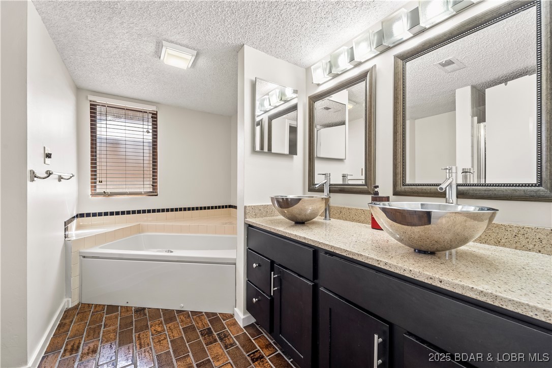 31 Costa Del Sol Drive 225