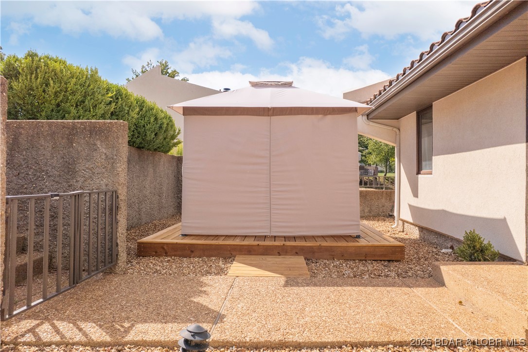 31 Costa Del Sol Drive 225