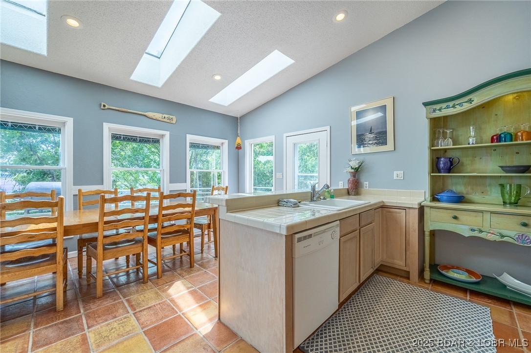 37 Island View Road