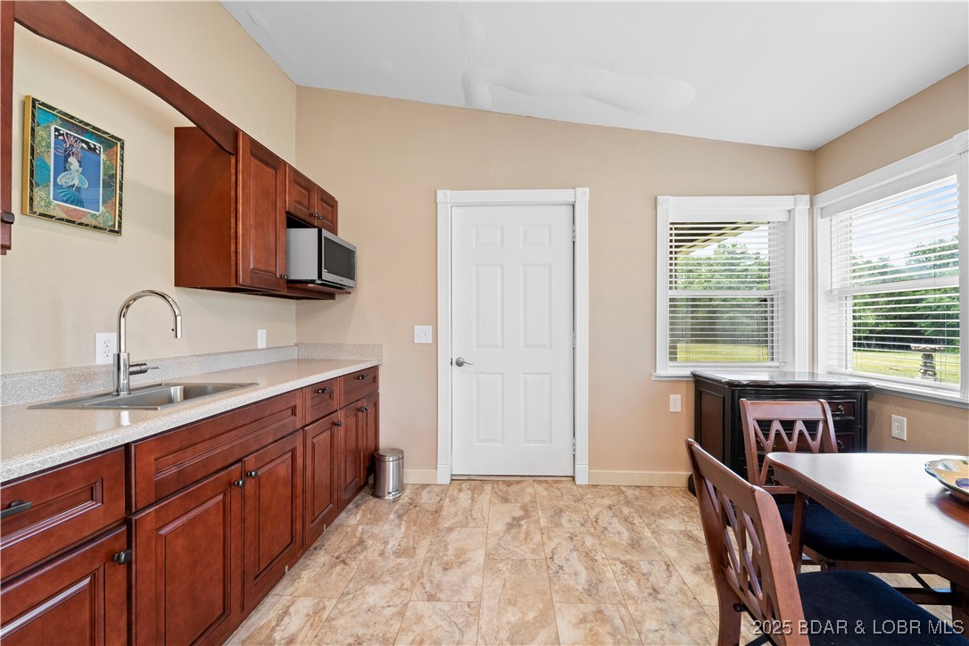 1179 Highway 42