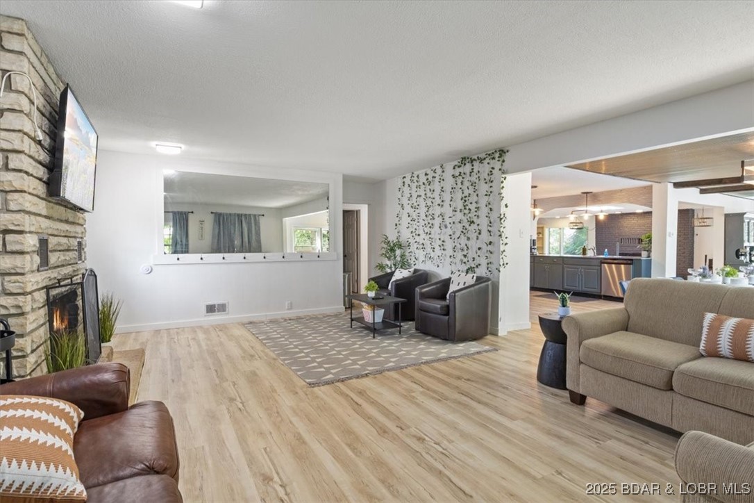 84 Arrowhead Beach Road