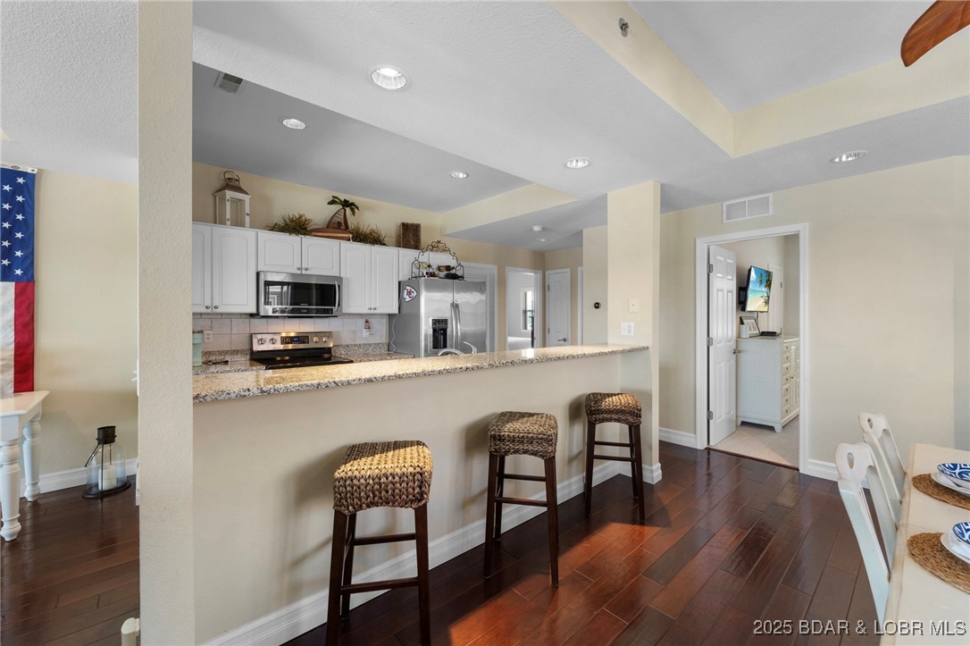 310 Palisades Condo Dr.es Drive 4A