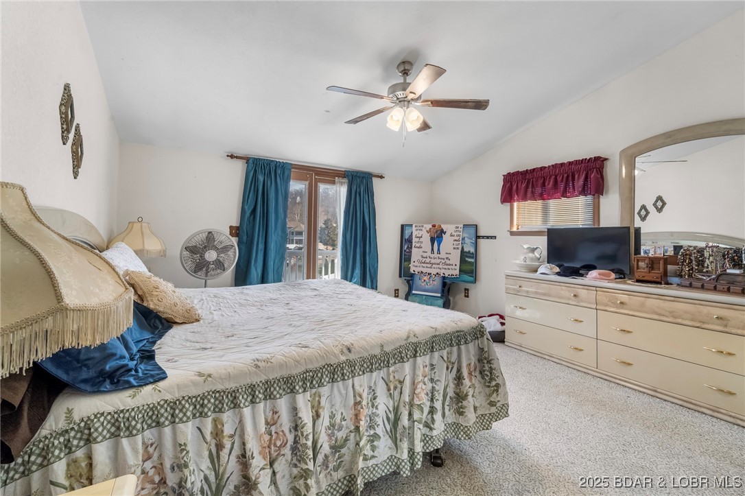 740 Twin Valley Loop