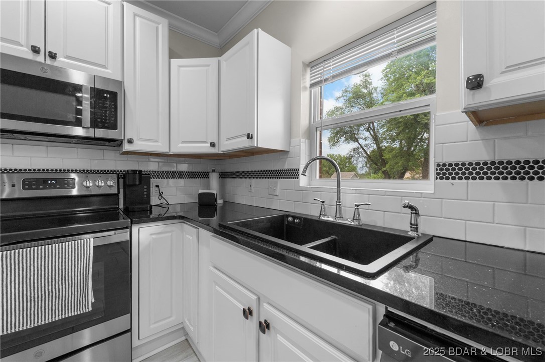405 N. Grand Avenue