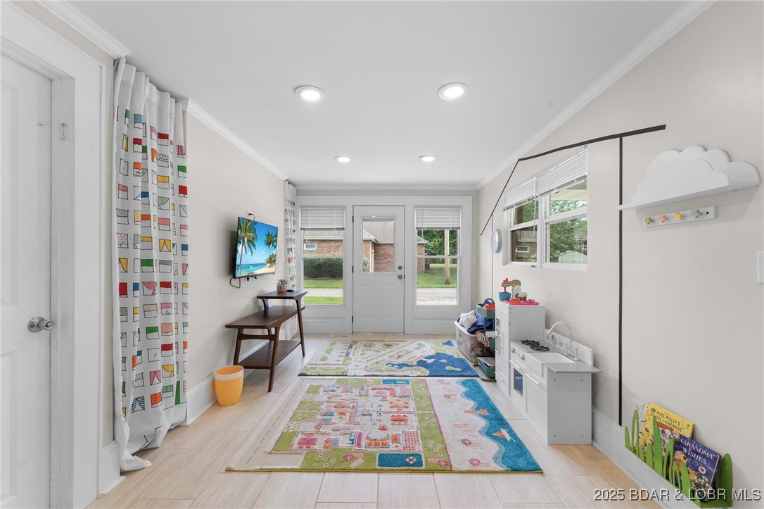 405 N. Grand Avenue
