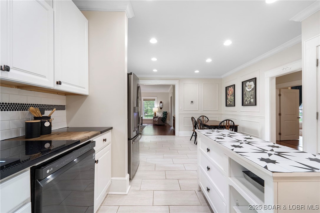 405 N. Grand Avenue