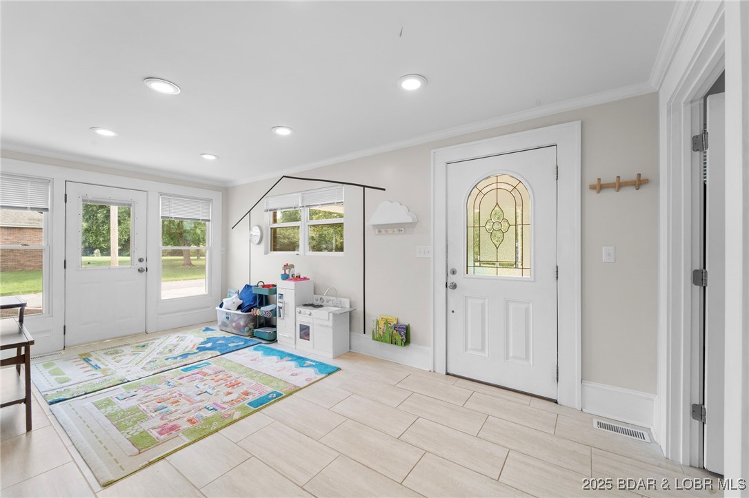 405 N. Grand Avenue