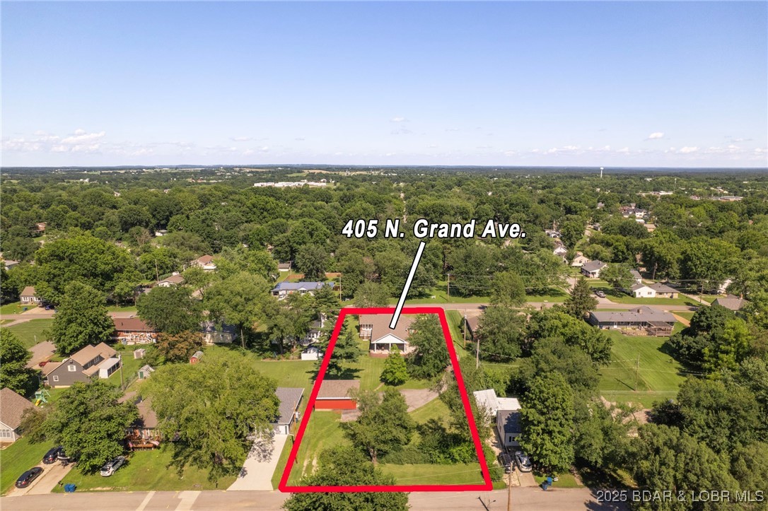 405 N. Grand Avenue
