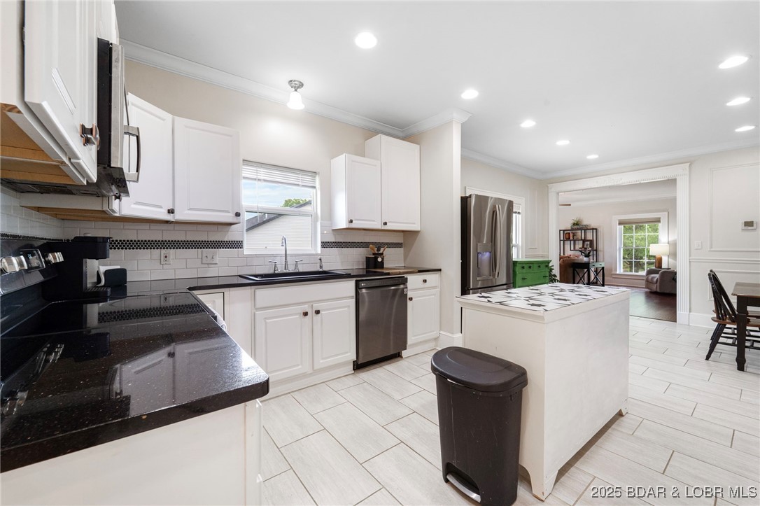 405 N. Grand Avenue