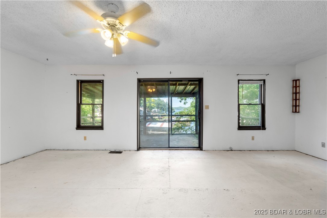 15617 Santa Fe Trail